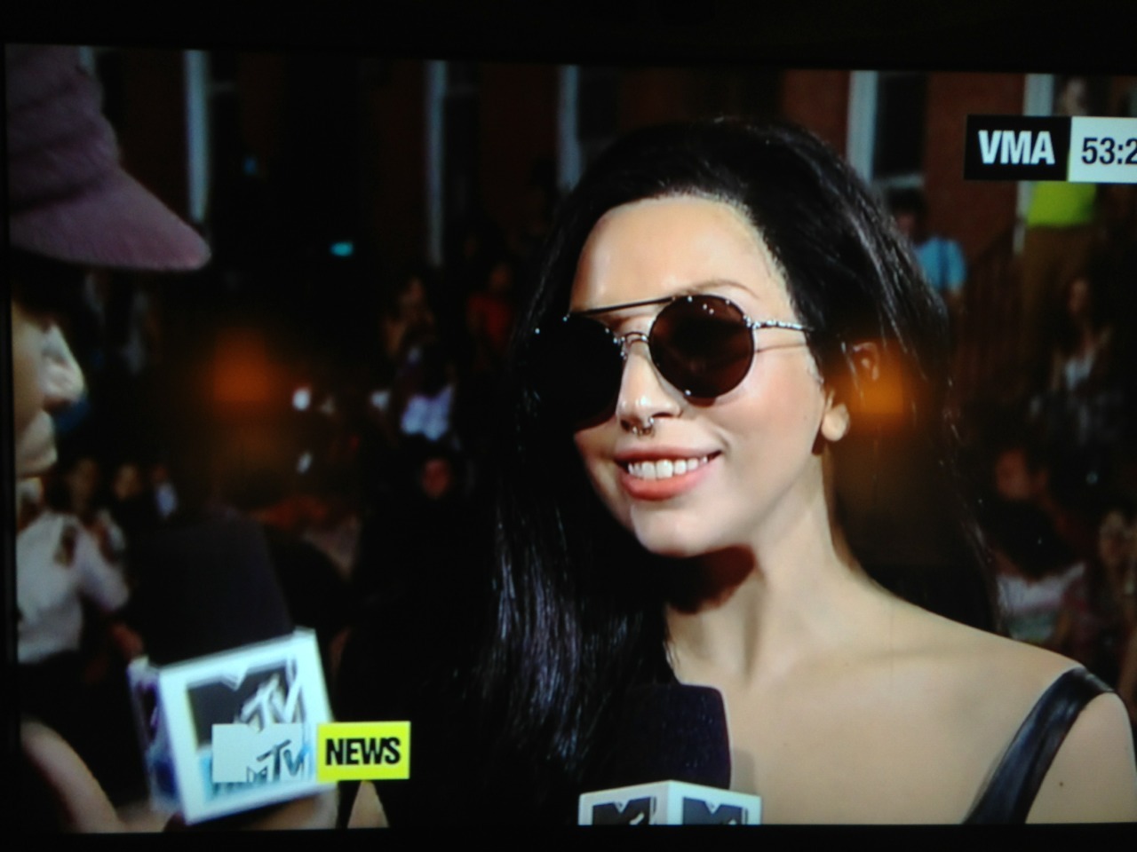 gagaloonews:  GAGA ON THE CARPET 