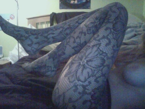 dishaabille:  idk i just like how these tights porn pictures