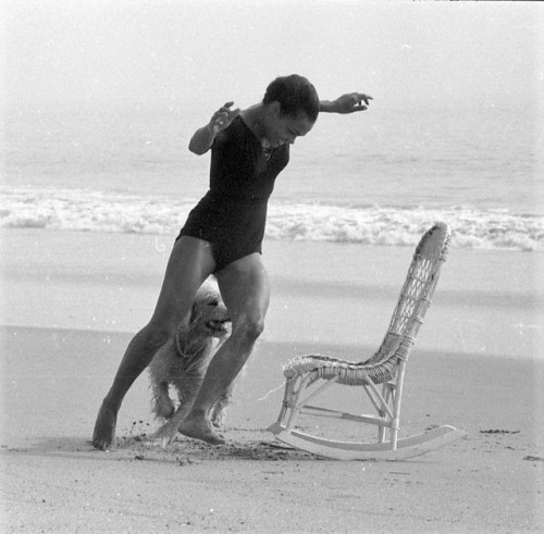 olivethomas:Eartha Kitt at the beach, 1957