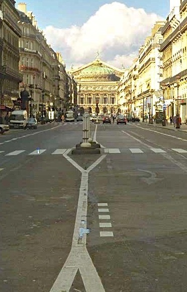 Vue vers l'opéra Garnier, avenue de l'opéra, Paris, 1998.