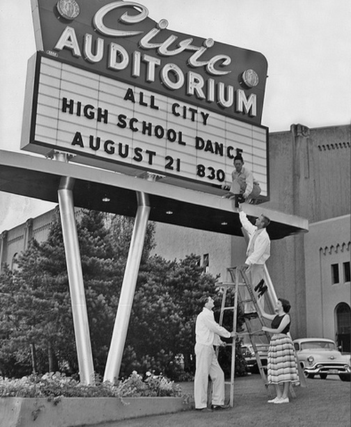 1950sunlimited:  Preparing for the High School Dance, 1954 