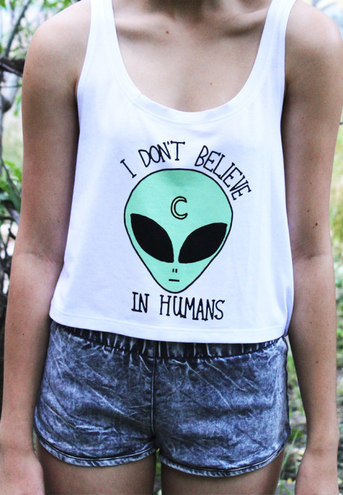 elegantartisanprincess:Alien TopsOO1 //  OO2 OO3 //  OO4 OO5 //  OO6OO7 //  OO8