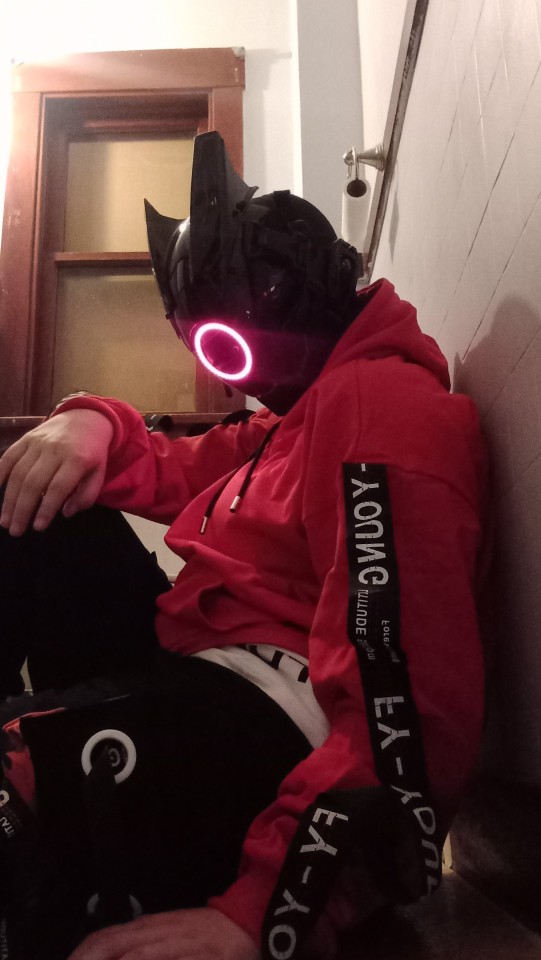 Becomes Gay Robot