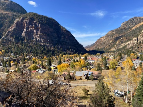 thelostcanyon:Overlooking the town of Ouray in the San Juan Mountains of southwestern Colorado.