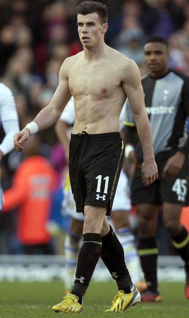 Gareth Bale http://hotmusclejockguys.blogspot.com/2014/06/gareth-bale.html