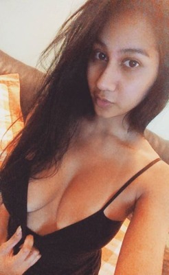 thairishqueen:  Boobies   Superrrr