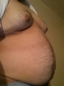 hotchubbys:  More of my tummy :)