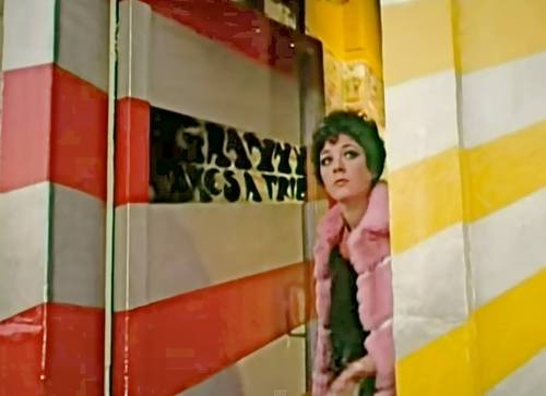 adandyinaspic: Linda Thorson in the doorway of Granny Takes a Trip boutique, 488 King’s Road,