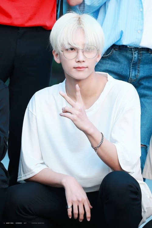 yourdailyjeonghan: © MERRY YOON