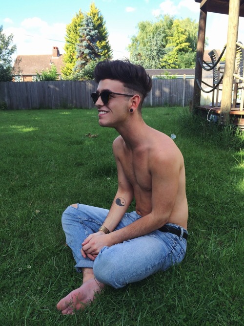 jamjars:  I have the worst posture ever 
