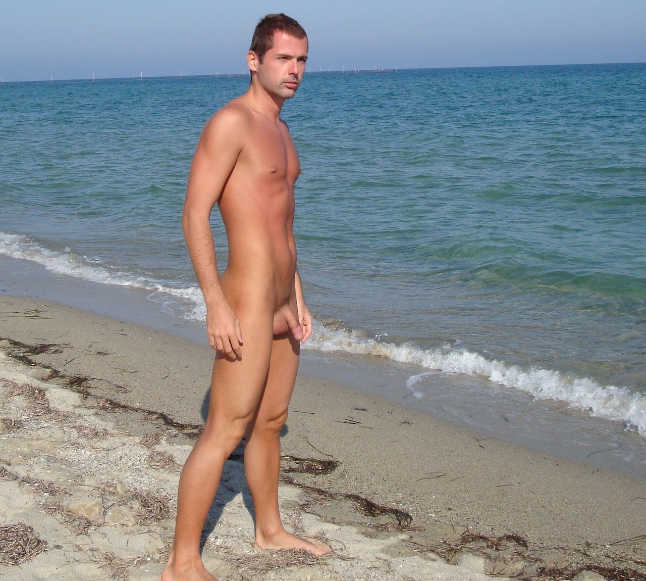 menakedatbeach