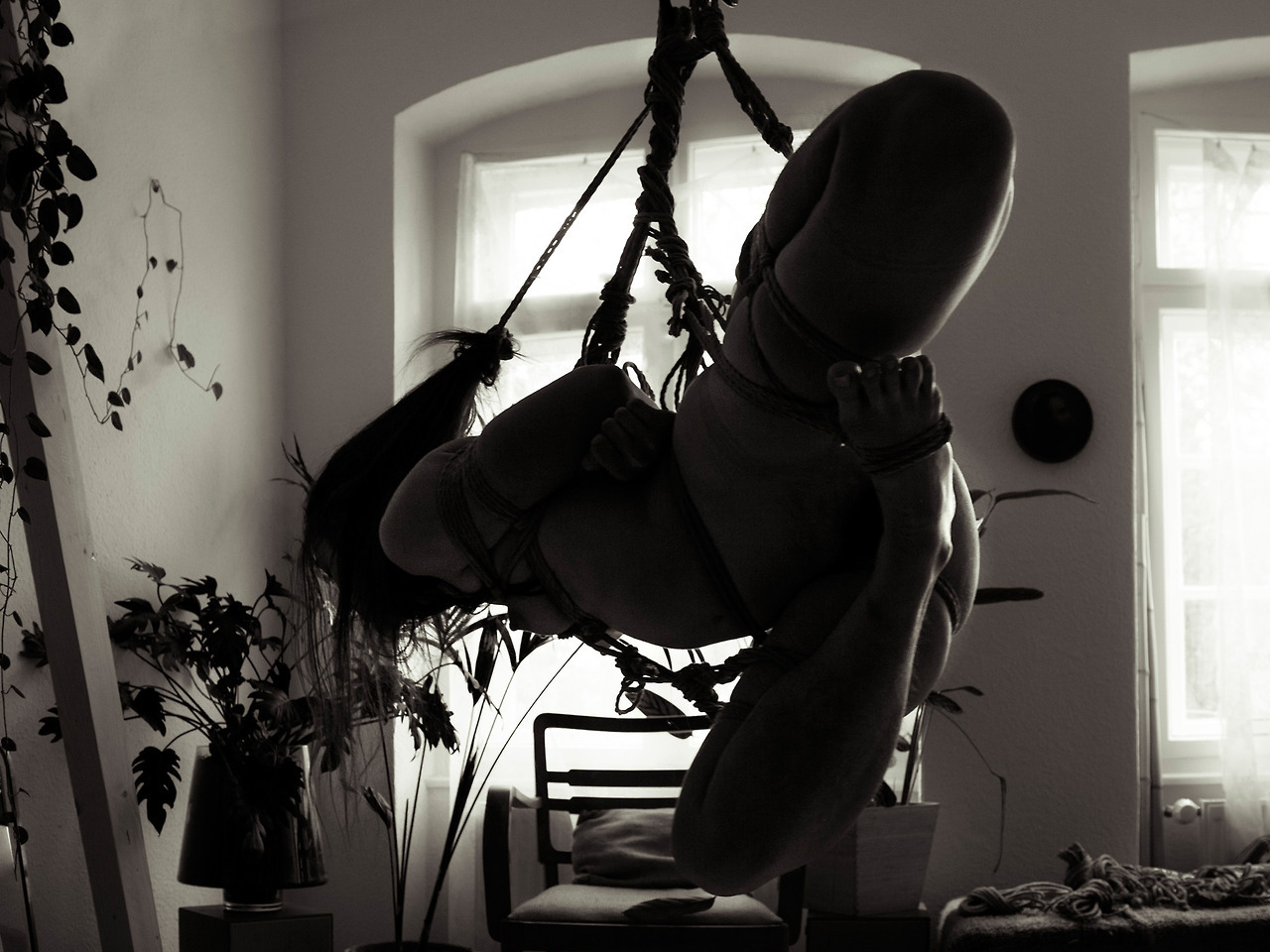 botaniquedelamort:Home practice - With &amp; by @tamanduaknytt