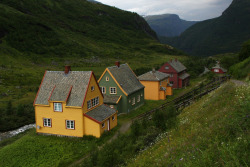 photosofnorwaycom:  Myrdal Village by arenas23 Myrdal Station is a mountain railway station and junction, located on the Bergen Line regional mainline in Aurland, Sogn og Fjordane, Norway. The railway station is also the upper terminal of the Flåm Line