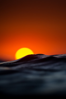 motivationsforlife:  Dark Side of the Sea by Warren Keelan \\ MFL