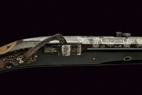 Ornate Japanese matchlock musket with Tokugawa markings, mid 19th century.
