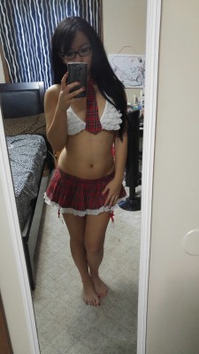 princesskimmym:  princesskimmym:  Naughty school girl 😋✏📚  Who all had to go back to school this week??  Reblogging for the anon, will this outfit be fine for the school girl video??