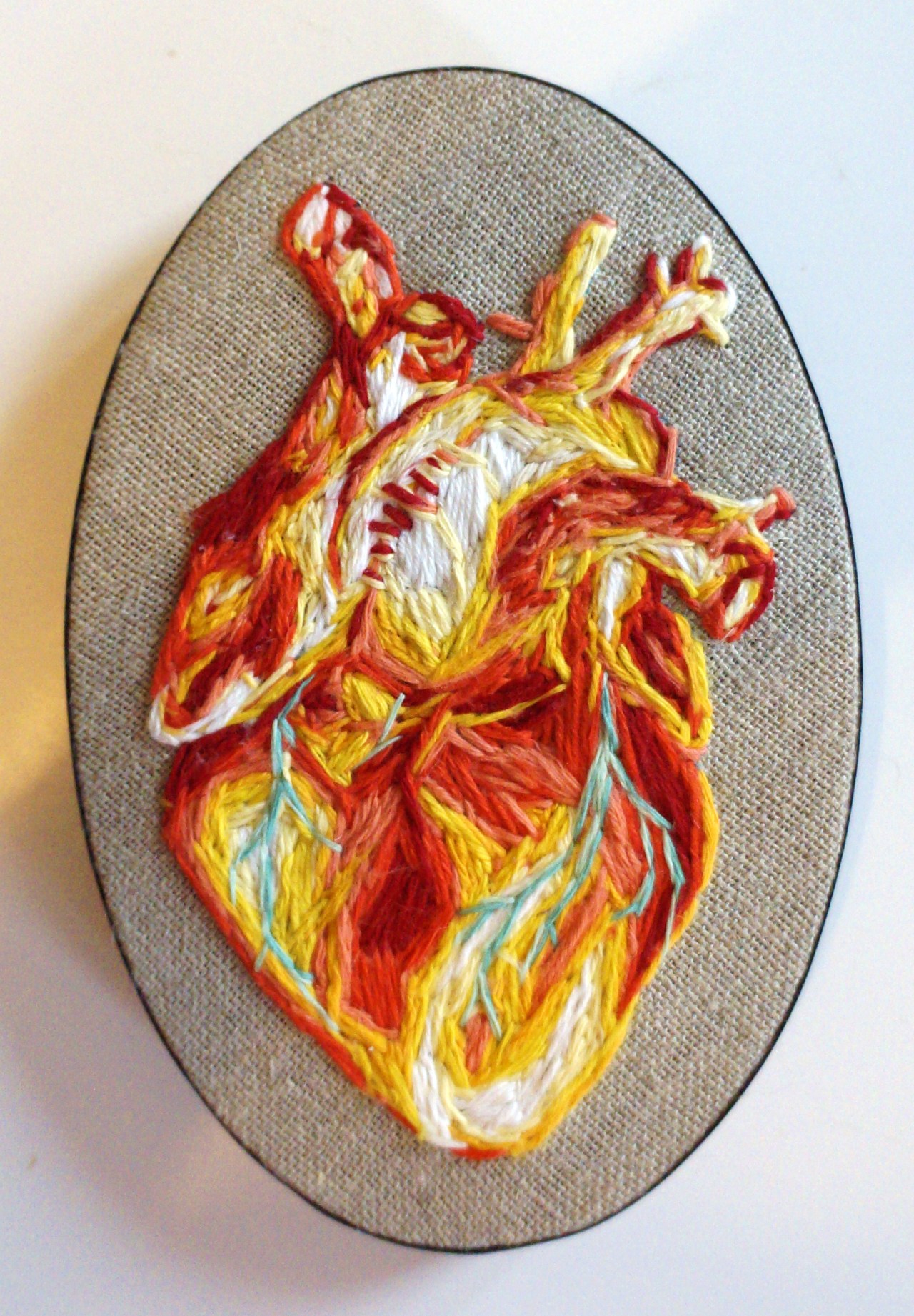 jsarloutte:  Think about an art gift for christmas! 200 euros the heart ( 18x12 cm
