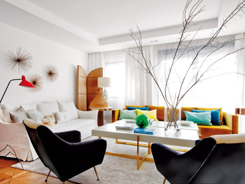 hellosukio: white room. modern mix.Madrid apartment by Beatriz Silveira