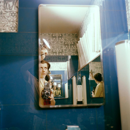 20aliens:  Vivian Maier (1926 - 2009): self portraits.