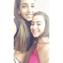 &ldquo;Juntas aqui, amigas para sempre. Algumas coisas apenas tem que ser. E é como eu e você.&rdquo; te amo, muito!! 👭💟 #sofridas