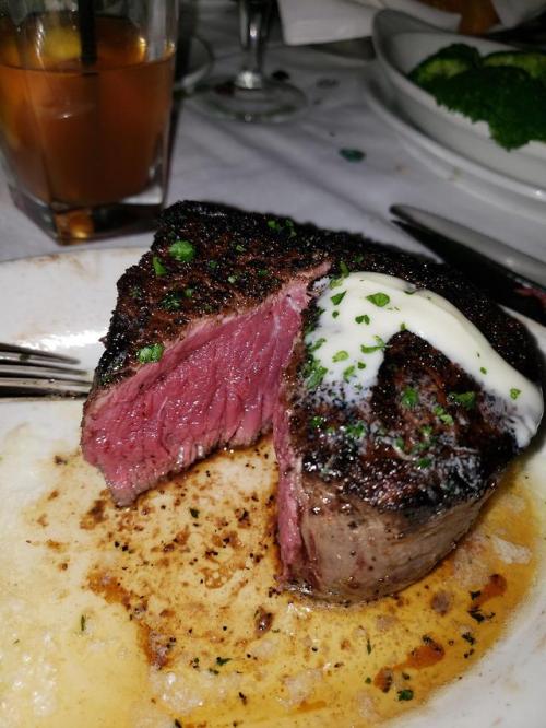 sinful-hun:  bluecollarcanuck:  sinful-hun:  Nummy😍  Cooked perfectly!!! Stomach boner  