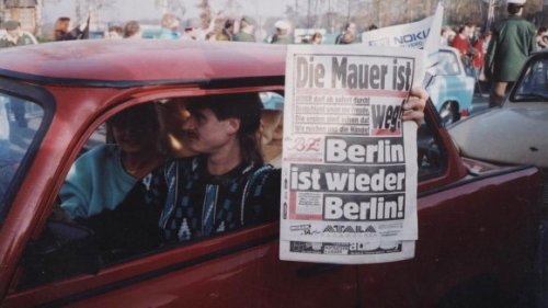 Porn photo  November 9, 1989  The fall of the Berlin