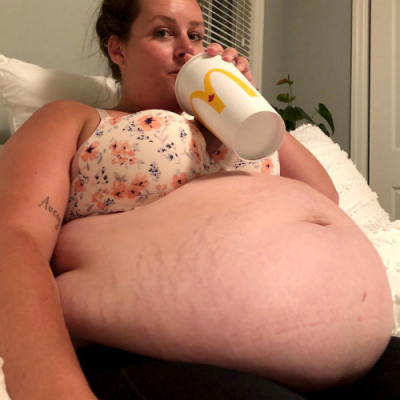 thegreedyofficefatty:kagesstuff:gluttony-to-capacity:Such good inspiration. I definitely need a good stuffing soonI feel like a true fatty to be included here…🥵🐷