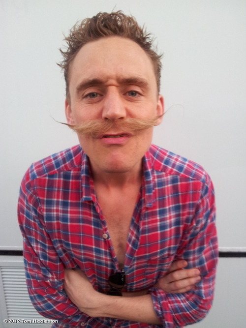 It's really not that hard to tell actors from their characters