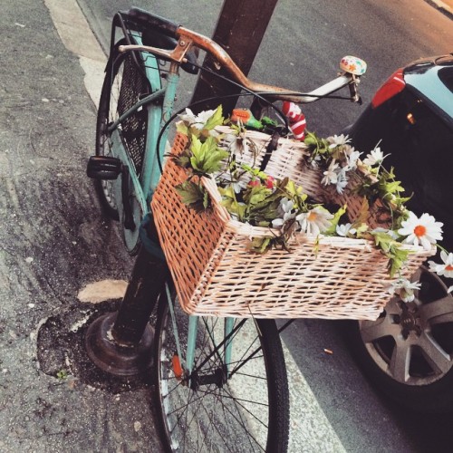 instabicycle:Via @marianggita: I found this cute #bicycle #flowerbasket