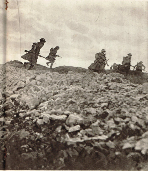 “THE VICTORIOUS BRITISH ADVANCE: ATTACK AT DAYBREAK” Source: La Guerre Illustrée, July, 1917.