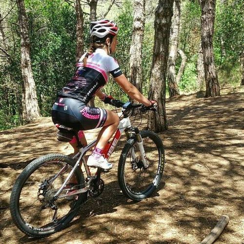 blog-pedalnorth-com:  @Regrann from @rbkdc  -  Don’t stop me now I’m having such a good time  I’m having a ball don’t stop me now  If you wanna have a good time just give me a call  Don’t stop me now (‘cause I’m havin’ a good time) 