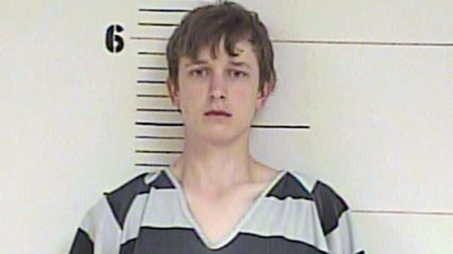 uriegangordie:  crimesandkillers:  Transcript between Jake Evans and 911 dispatch operator 911 Dispatch: Parker County 911, where is your emergency? Jake Evans: Uh, my house. 911: What’s the emergency? Evans: Uh, I just killed my mom and my sister.