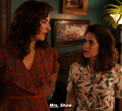 alotogifs:  A LEAGUE OF THEIR OWN 1.02