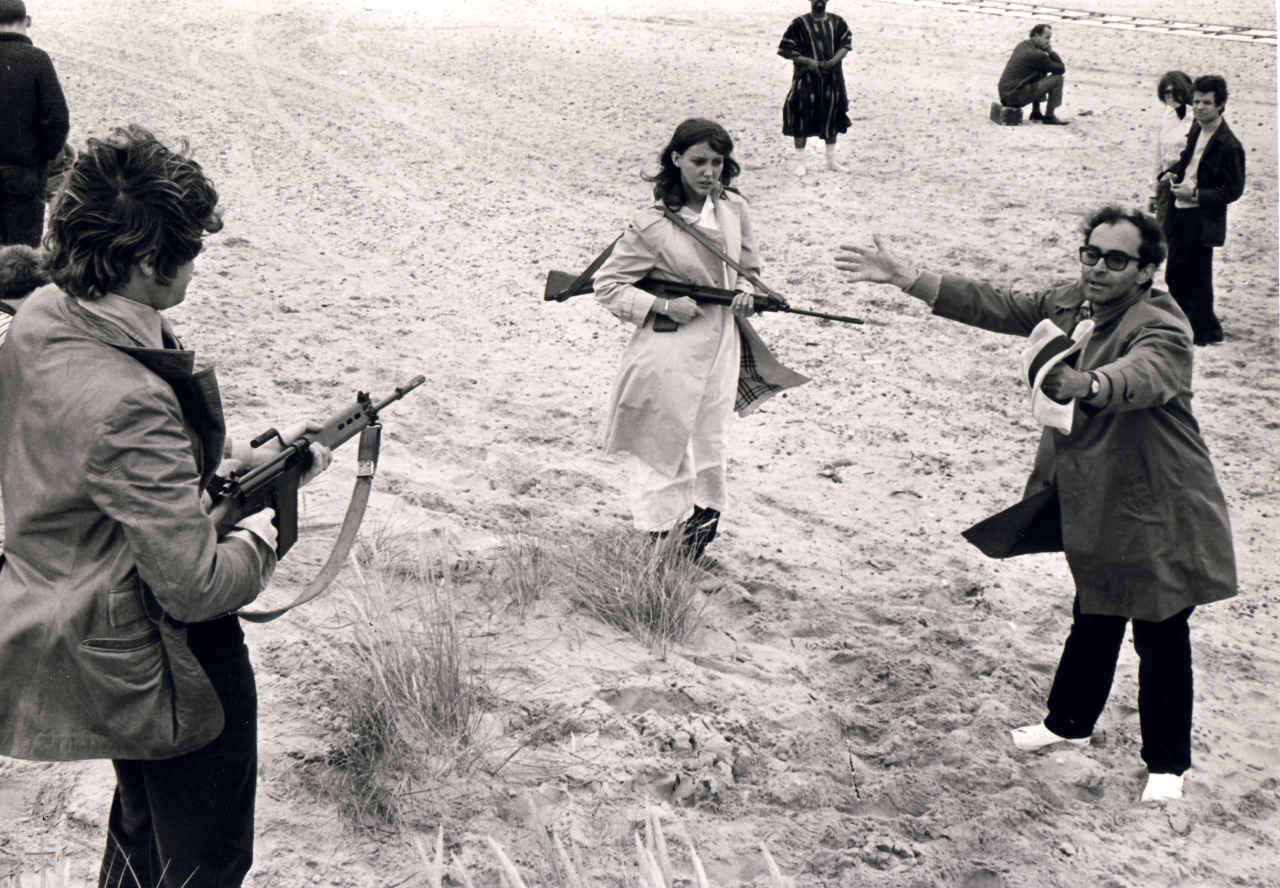 Anne Wiazemsky et Jean-Luc Godard. Photographie anonyme réalisée lors du tournage