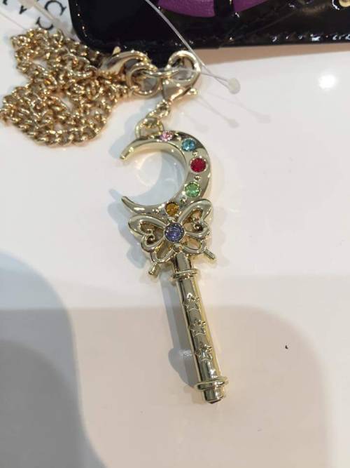 chinburd: timemachineyeah: sailorscoutsforever: *_* when I was a child all the Sailor Moon merch