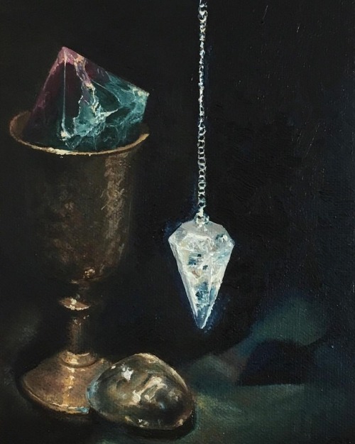 Clear quartz pendulum, still life, 13x18cm. #oilpainting #stilllife #quartz #pendulum #magic #crysta