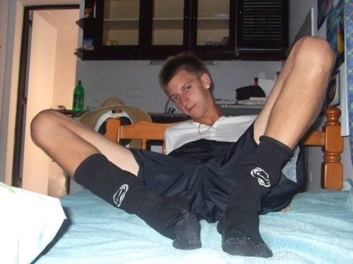 Welcome to All Things Male Feet