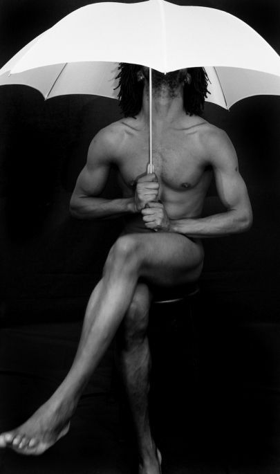 nihilnovosubsole:  gonnatellyou:  Rotimi Fani Kayode    Umbrella, 1987  