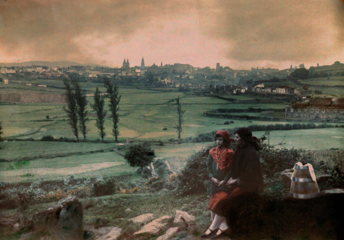 A view of the city as seen from the fountain of Santa Maria in Santiago de Compostela, Spain, 1929.P