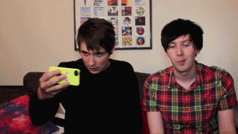 phan-tesers:crusty-placenta-chunks:danstery:this was the cutest fucking friendship thing i’ve ever s