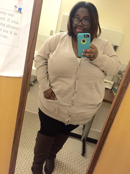 legendaryboobs:  I remember when I wouldn’t even take full body pics..it was programmed in my head that bc I was fat I was ugly. This couldn’t be more wrong.  Fat girls are fuckin magical. ☄💫🌟 I’m gorgeous…and everyone else was just blind