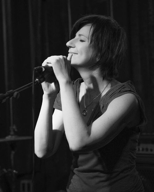 goldenfelice:  dreaming #singing #music #blackandwhitephotography @eszter.balint @theowlbk (at The O