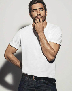 itscelebrixxxtiez:  Jake Gyllenhaal See More