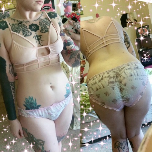 satanicspacecat:  Feeling pretty good today ^.^