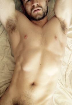 theonlylivingboyinnewyork:  Good morning…   woof