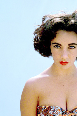 zestyblog: Elizabeth Taylor