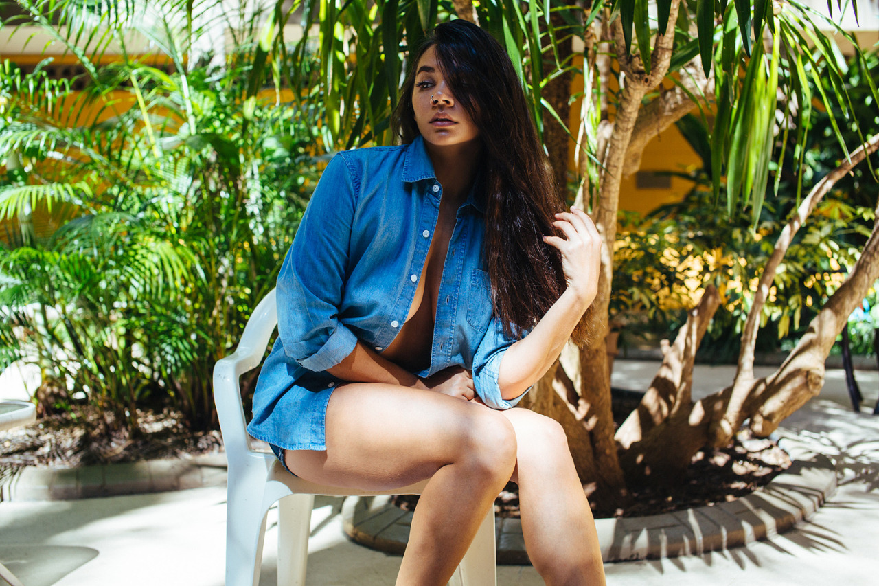 lshima:  Model: L.ShimaPhotographer: Paul Tamayo Shout out to Greats for the Feature