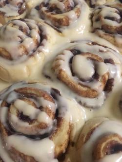 food-porn-diary:  [OC] Homemade cinnamon rolls [3024x4032]