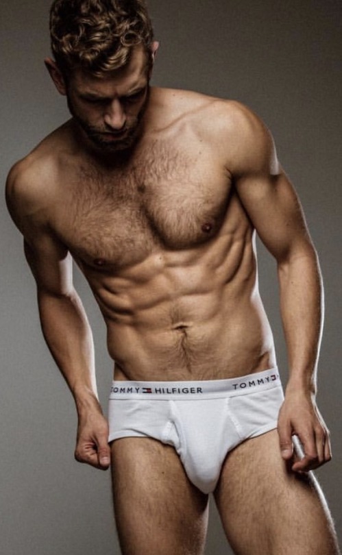 jhnwolf:  thathottbod: johnwolf