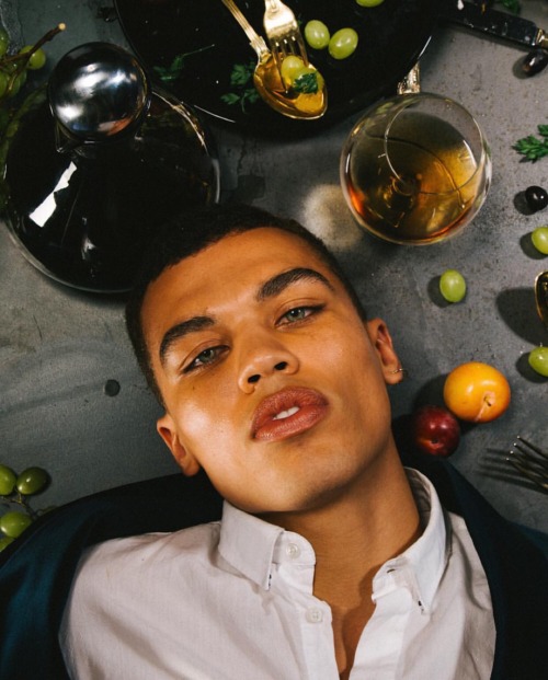 the-goodlookingguys:  Dudley O'Shaughnessy 